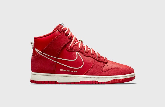 Nike Dunk High “First Use” (University Red)