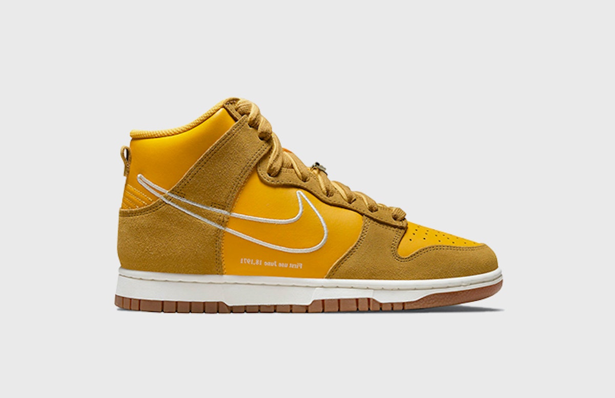 dunk high first use university gold