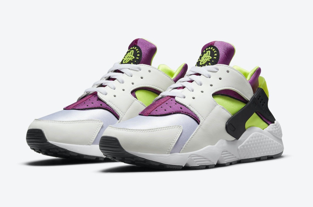 Nike Air Huarache “Magenta”