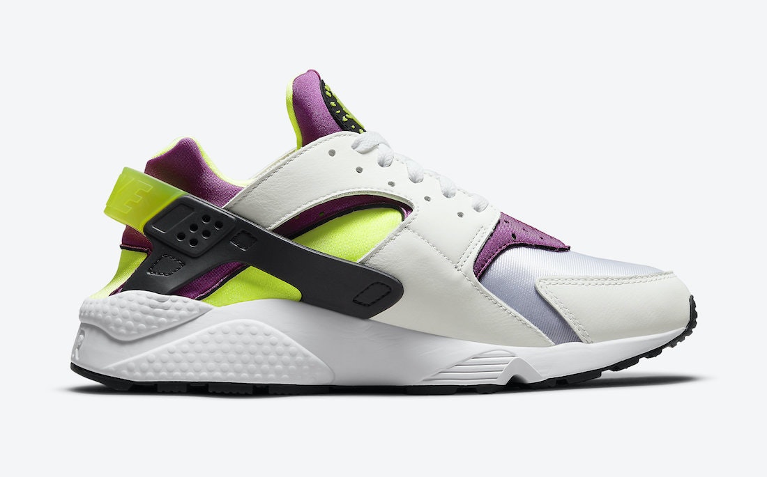 Nike Air Huarache “Magenta”