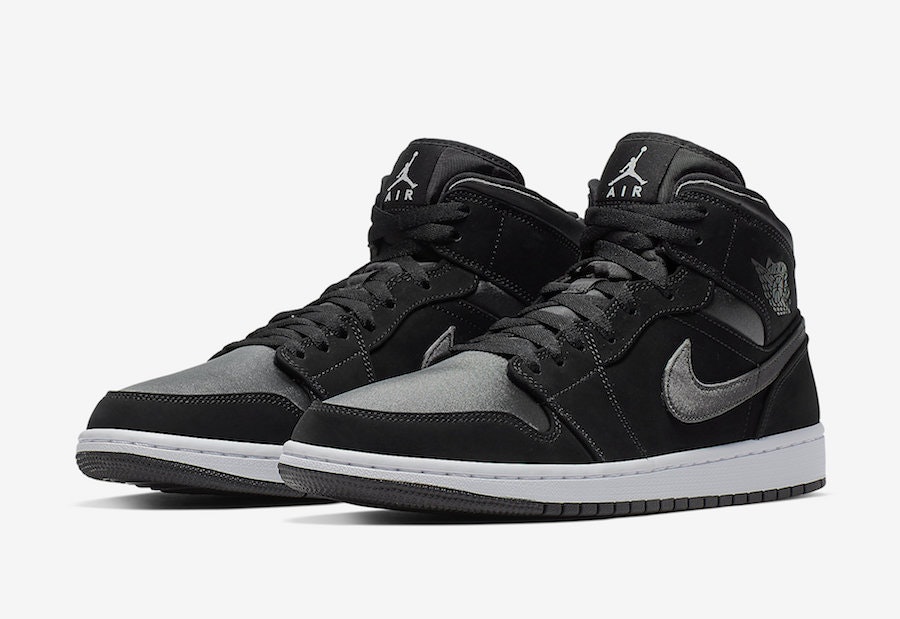 Air Jordan 1 Mid SE "Nylon Black"