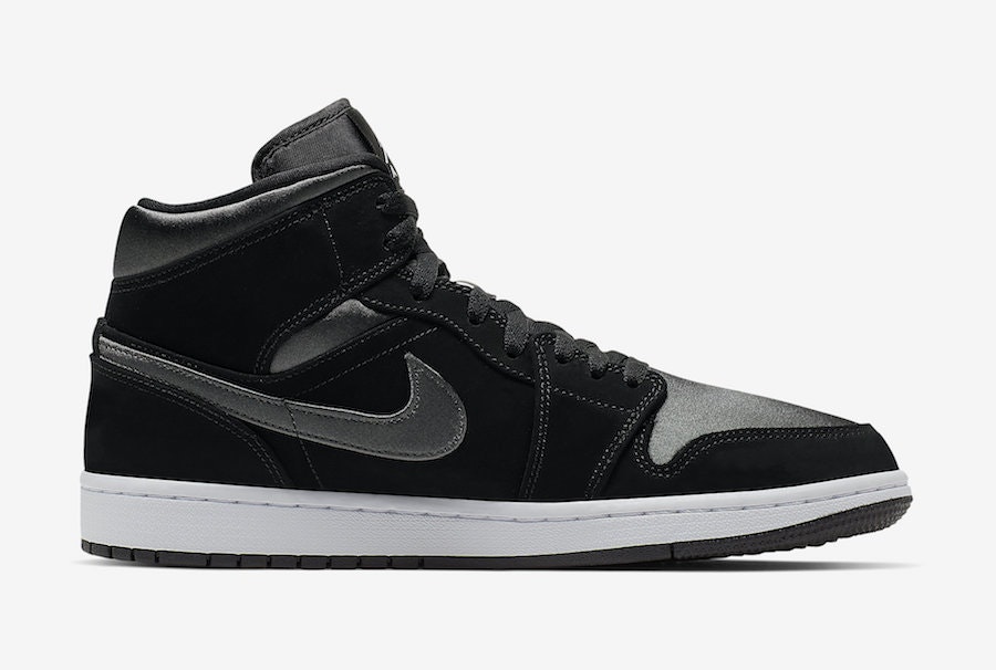 Air Jordan 1 Mid SE "Nylon Black"