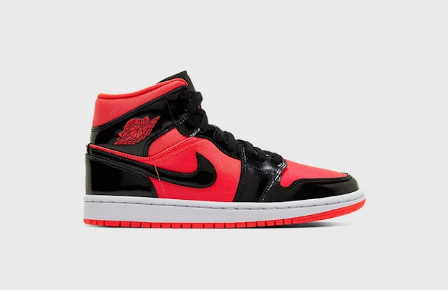 Air Jordan 1 Mid Wmns "Hot Punch"