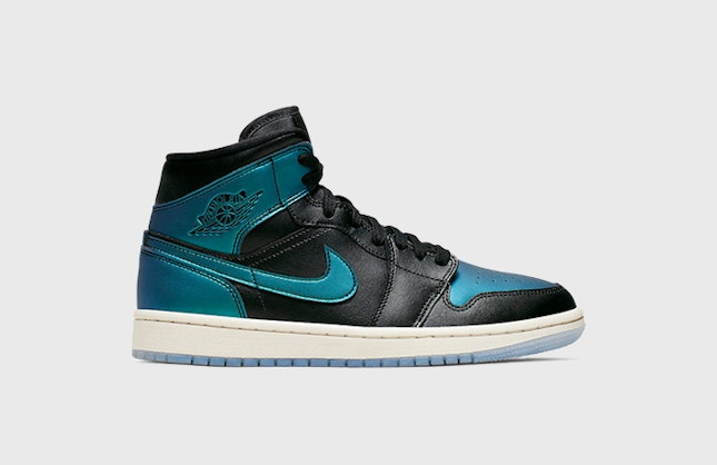 Air Jordan 1 Mid Wmns "Black Iridescent"