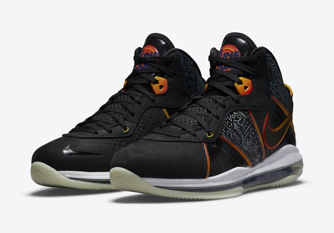 Space Jam x Nike LeBron 8 "Tune Squad"