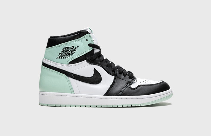 Air Jordan 1 High "Igloo"