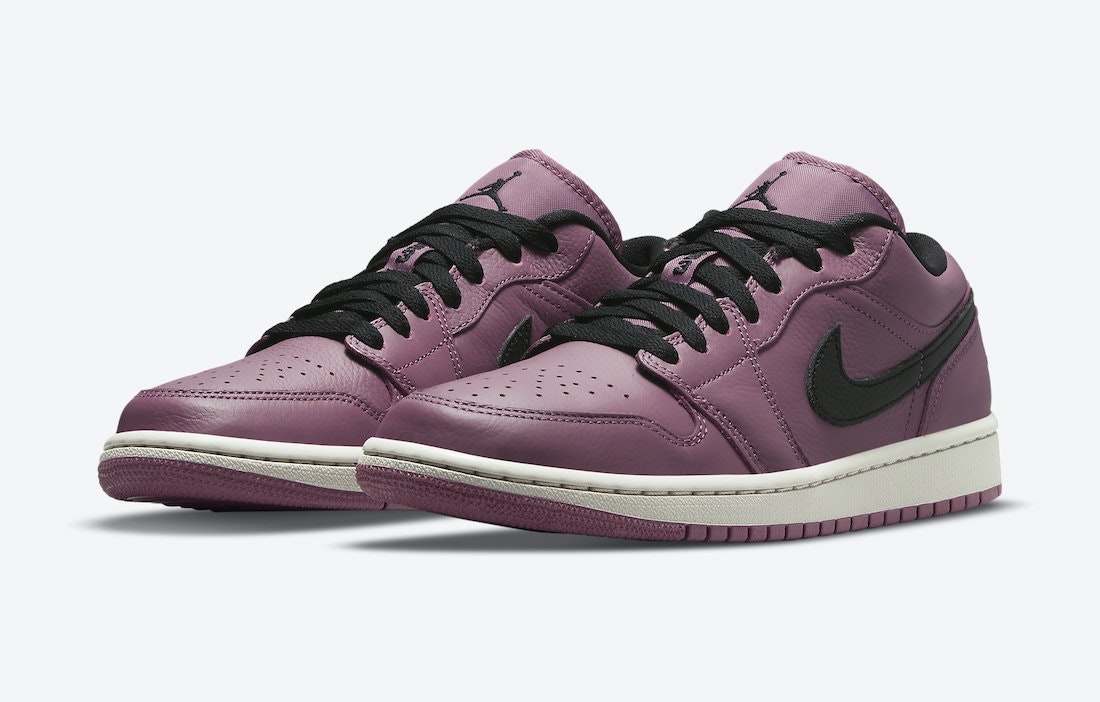 Air Jordan 1 Low "Mulberry"