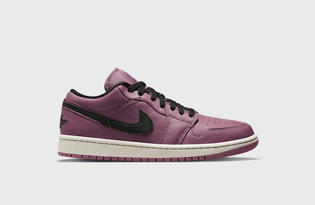 Air Jordan 1 Low "Mulberry" Air Jordan 1 Low "Mulberry"