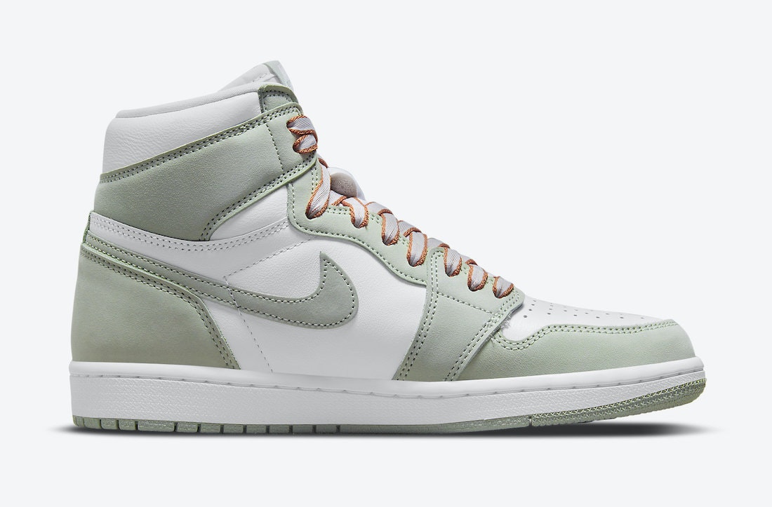 Air Jordan 1 High OG Wmns “Seafoam”