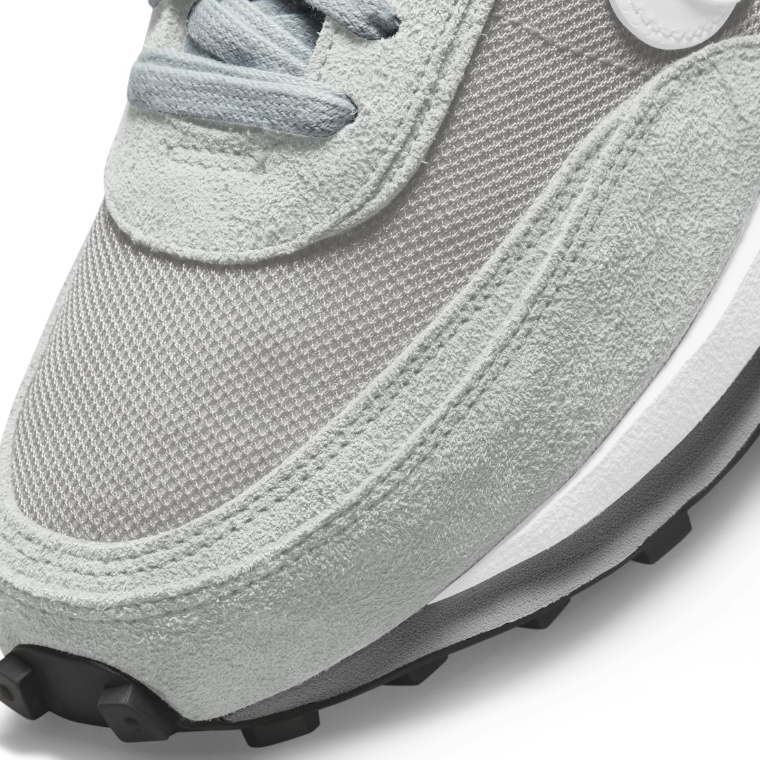 Fragment x Sacai x Nike LDWaffle "Light Smoke Grey"