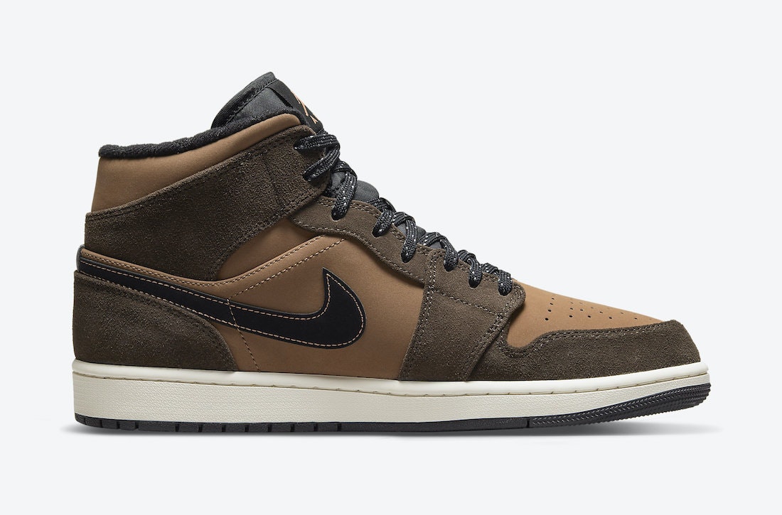 Air Jordan 1 Mid "Mocha"