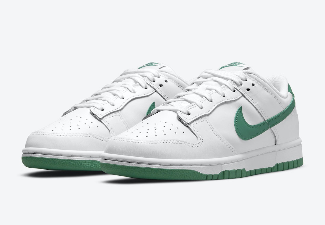 Nike Dunk Low "Lucky Green"