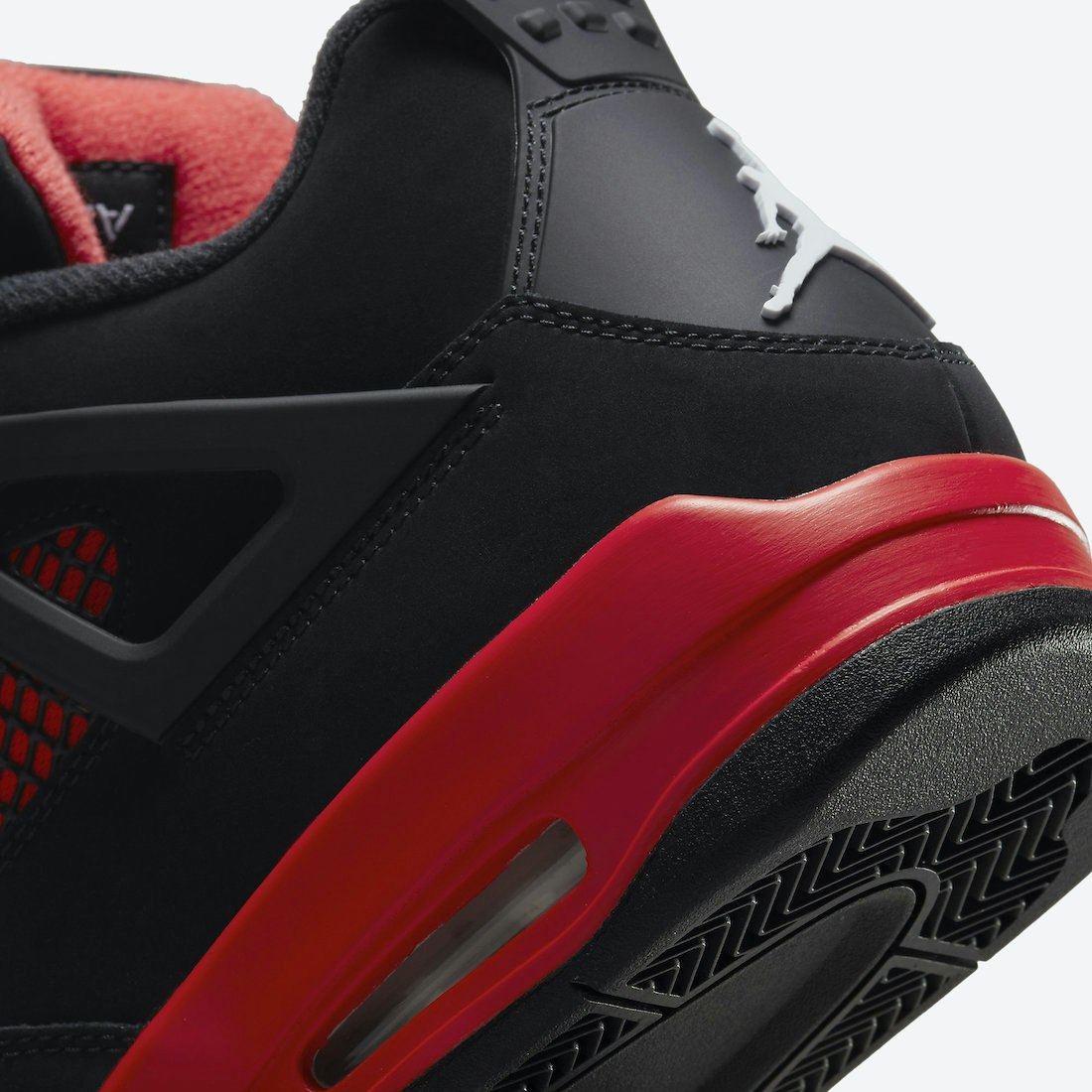 Air Jordan 4 "Red Thunder"