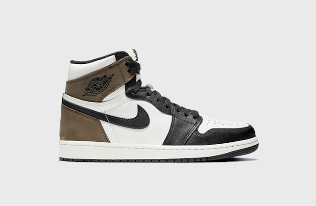 Air Jordan 1 High OG "Dark Mocha"