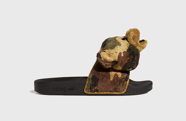 Jeremy Scott x adidas Adilette "Teddy Bear" Jeremy Scott x adidas Adilette "Teddy Bear"