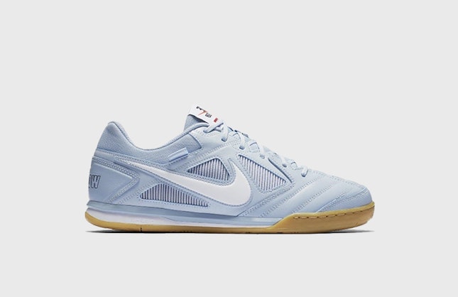 Supreme x Nike SB Gato "Light Armory Blue"