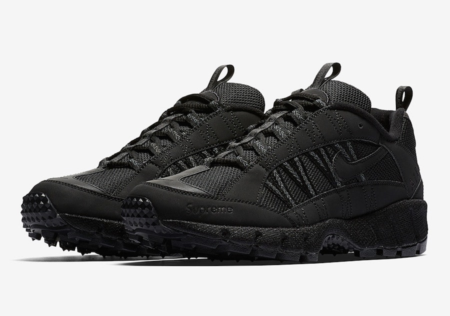 Supreme x Nike Air Humara ’17 "Triple Black"