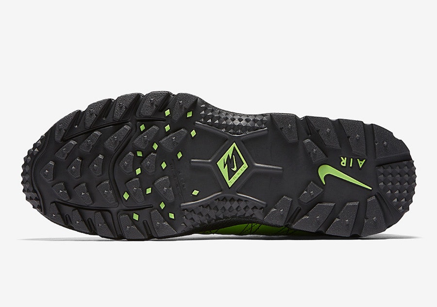 Supreme x Nike Air Humara ’17 "Action Green"