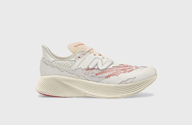 Stone Island x New Balance RC Elite "Cream" Stone Island x New Balance RC Elite "Cream"