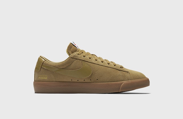 Supreme x Nike Blazer Low GT "Golden Beige"
