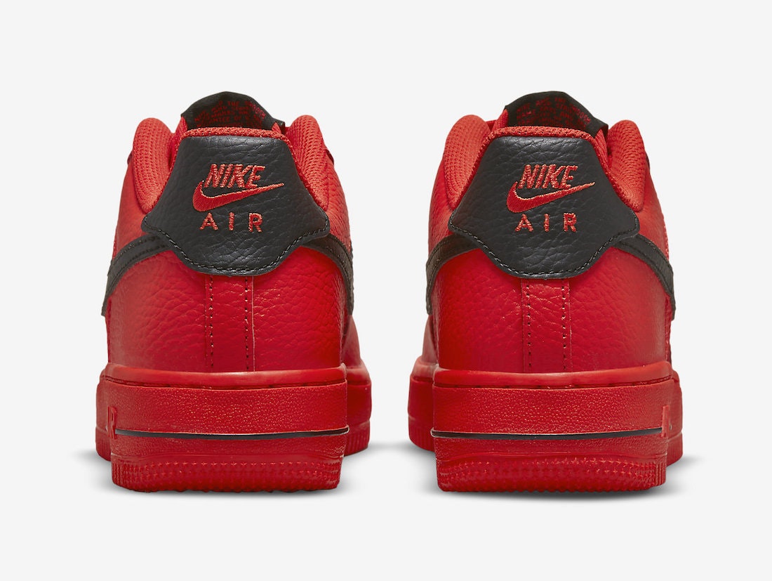 Nike Air Force 1 Low GS "Mesh Pocket (Red)"