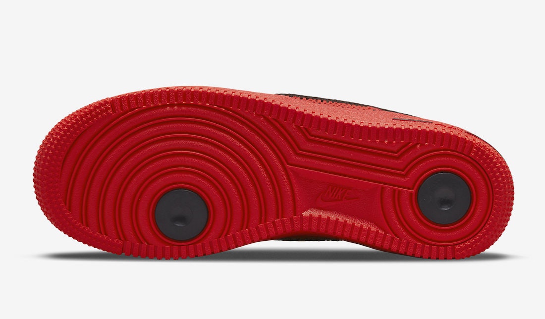 Nike Air Force 1 Low GS "Mesh Pocket (Red)"
