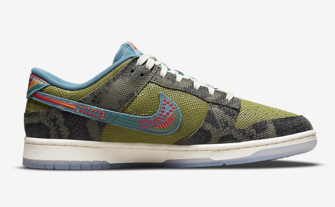 Nike Dunk Low "Siempre Familia"