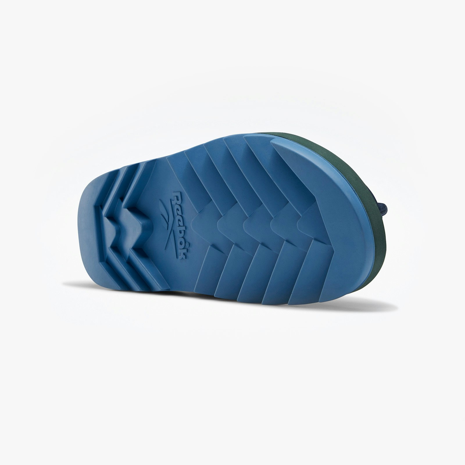Brain Dead x Reebok Beatnik "Collegiate Navy" Brain Dead x Reebok Beatnik "Collegiate Navy"