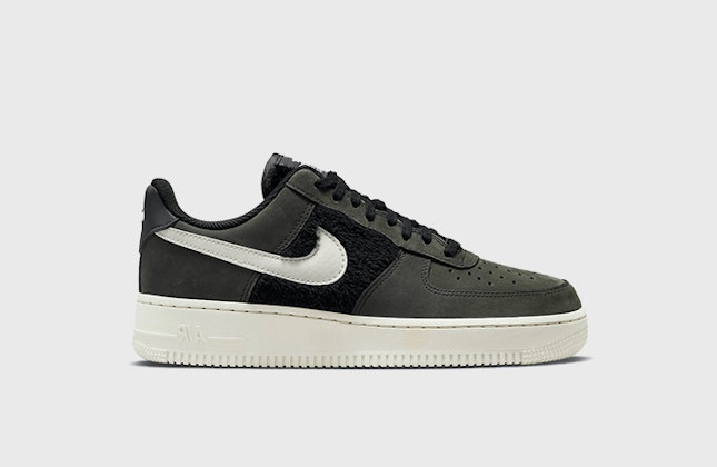 Nike Air Force 1 Low "Dark Green" Nike Air Force 1 Low "Dark Green"