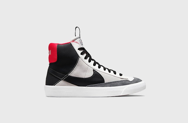 Nike Blazer Mid '77 GS "Light Smoke Grey" Nike Blazer Mid '77 GS "Light Smoke Grey"