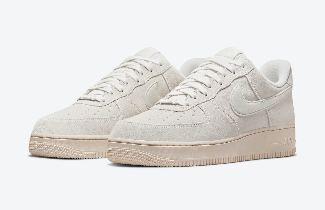 Nike Air Force 1 Low “Summit White”