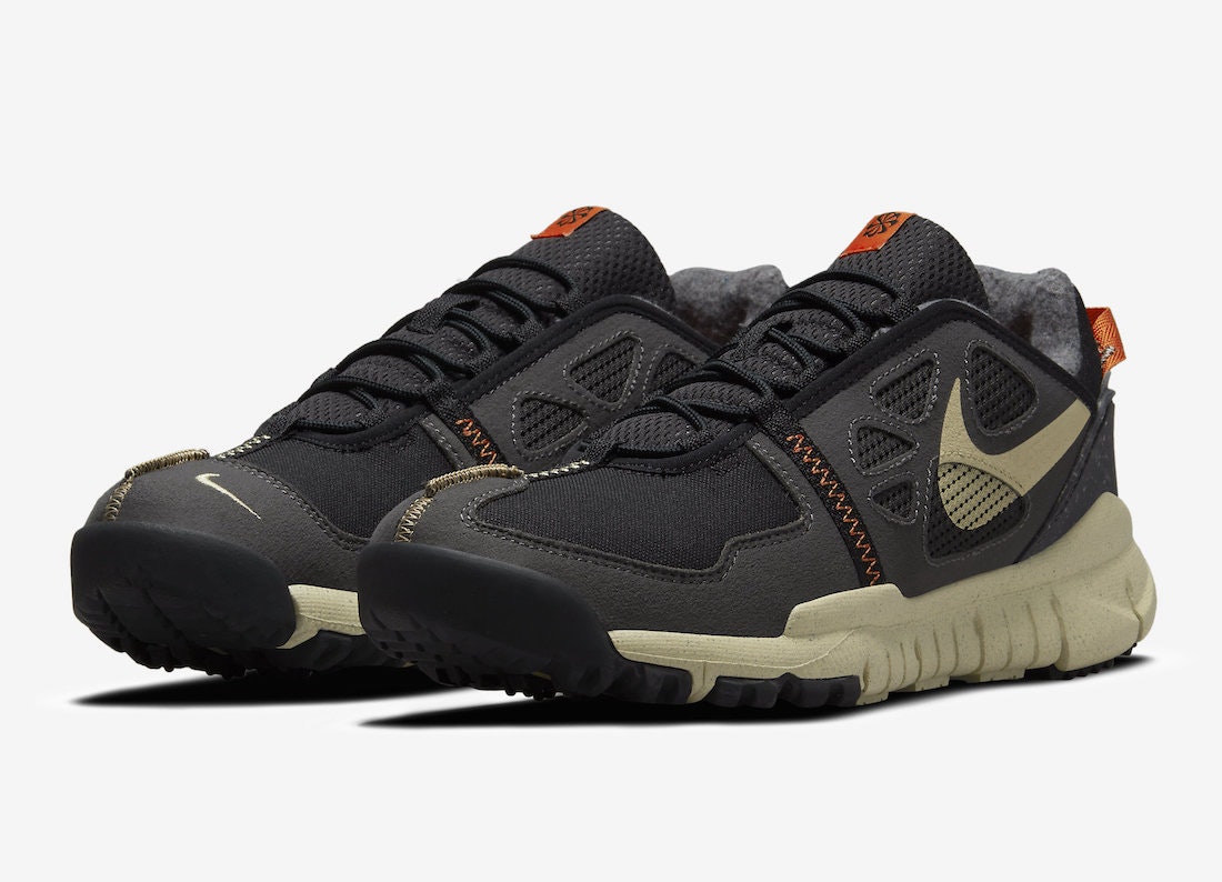 Nike Free Terra Vista "Black Canvas"