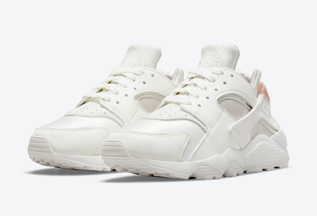 Nike Air Huarache "Light Bone"