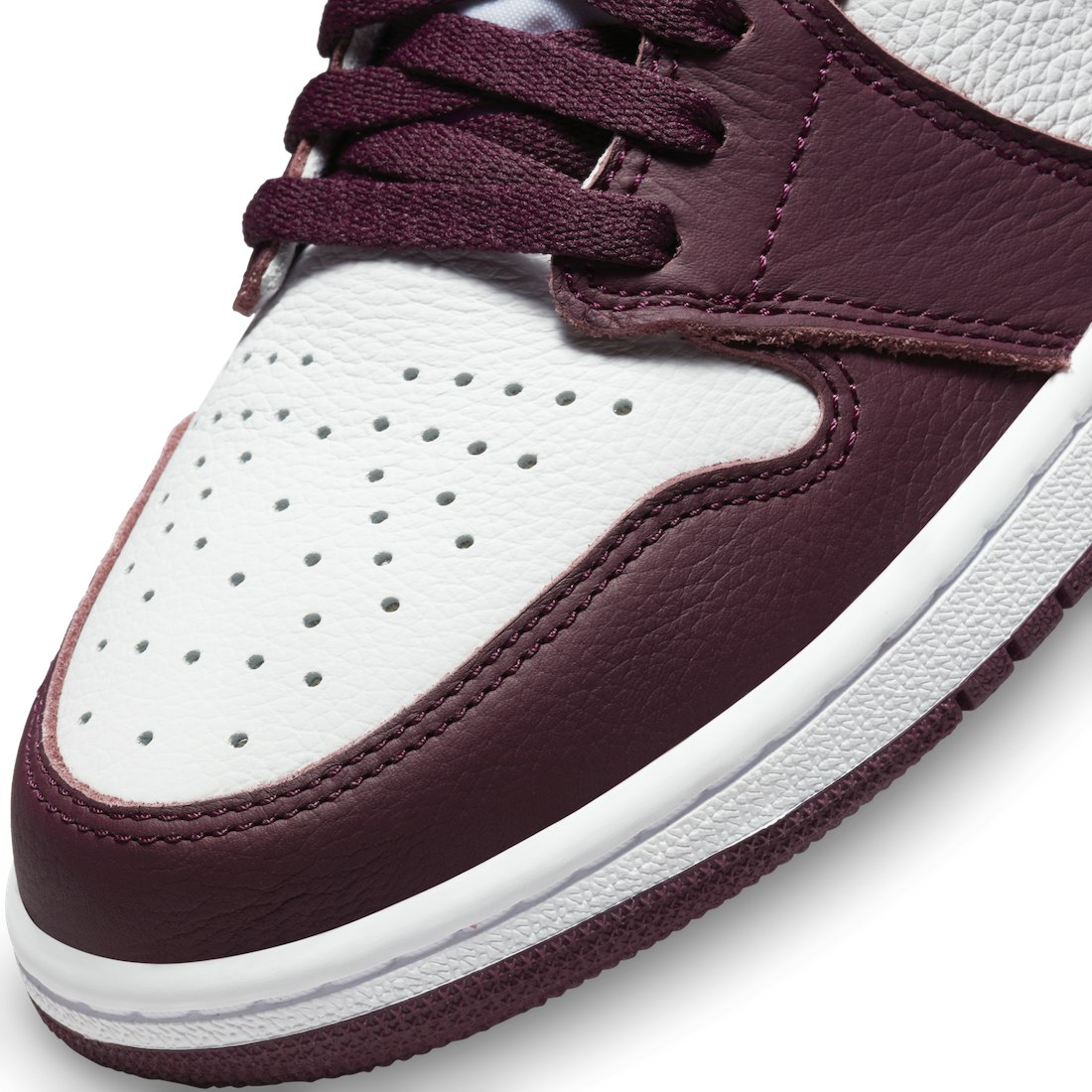 Air Jordan 1 High OG "Bordeaux"