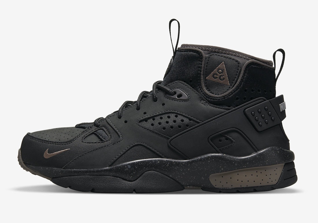 Nike ACG Air Mowabb "Off Noir"