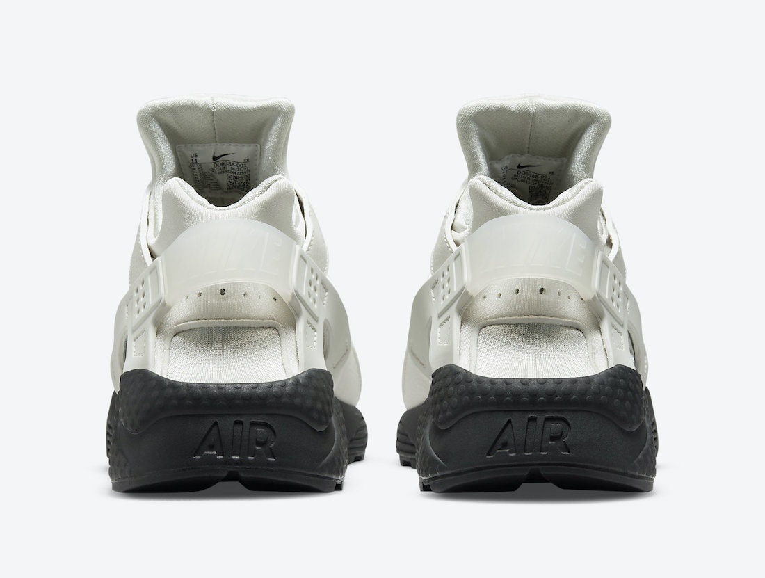 Nike Air Huarache "Light Bone Reflect"