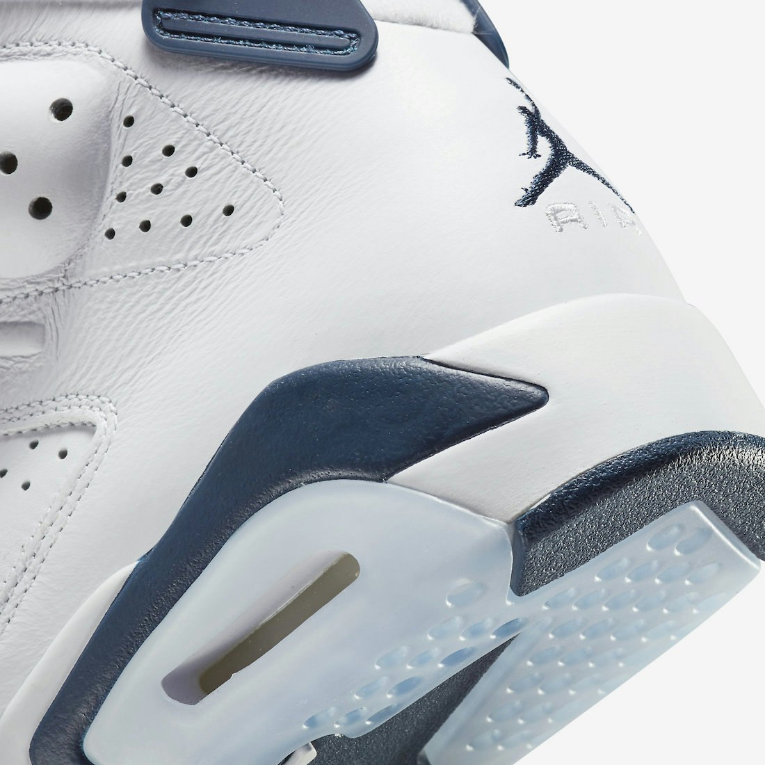 Air Jordan 6 "Midnight Navy"