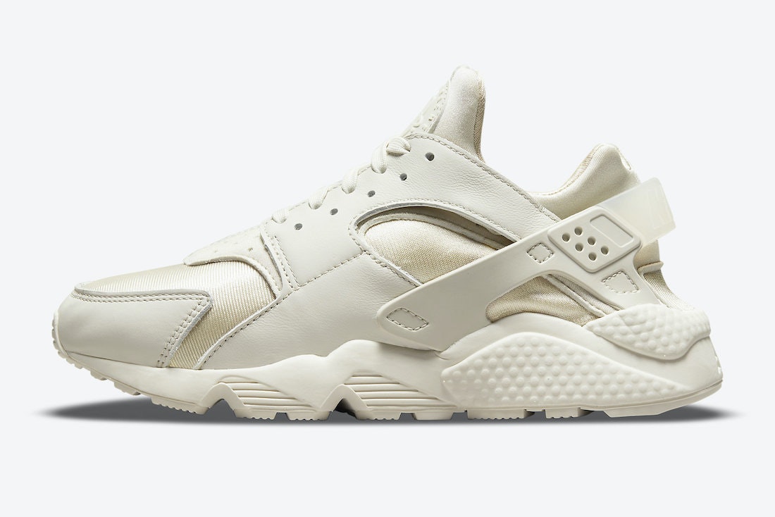 Nike Air Huarache "Sail"