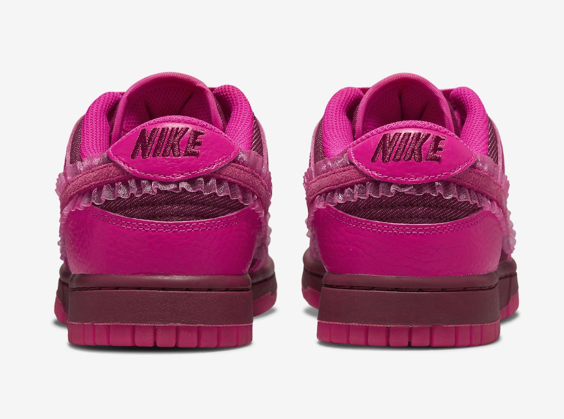 Nike Dunk Low “Valentine’s Day”