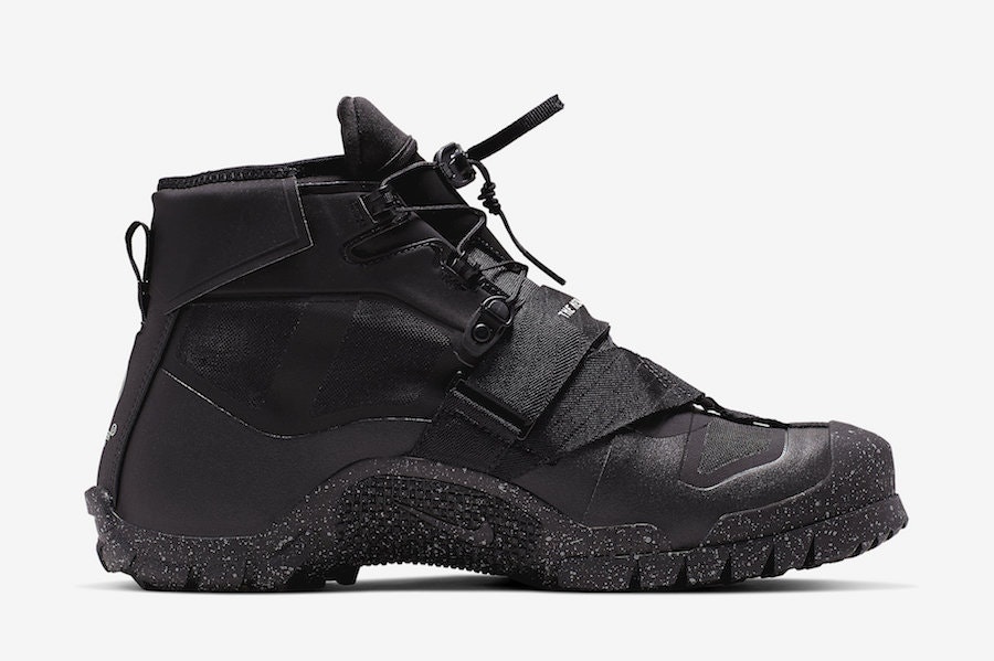 Undercover x Nike SFB Mountain "Triple Black"