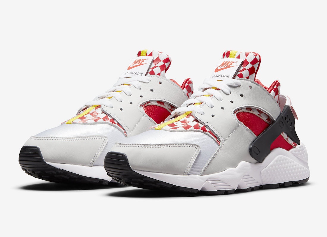 FC Liverpool x Nike Air Huarache “Rush Red”