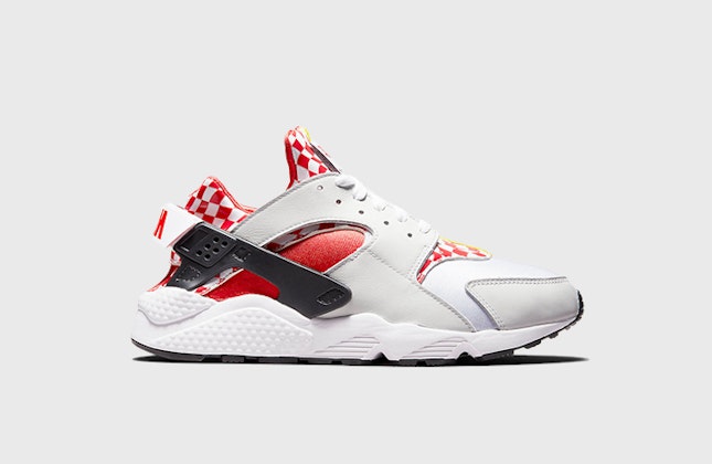 FC Liverpool x Nike Air Huarache “Rush Red”