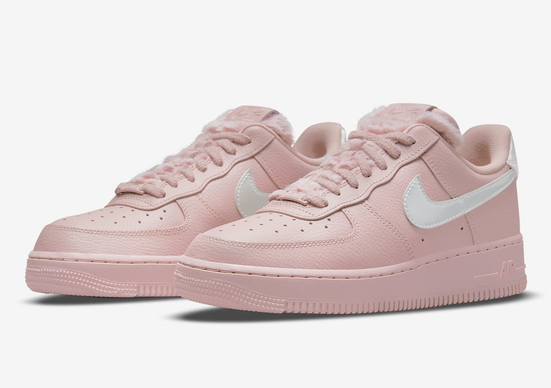 Nike Air Force 1 Low "Pink Oxford"