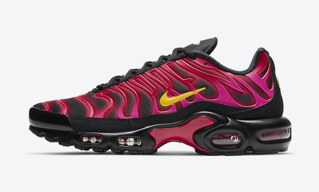 Supreme x Nike Air Max Plus "Fire Pink"