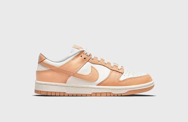 Nike Dunk Low "Harvest Moon"