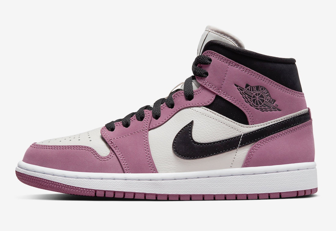 Air Jordan 1 Mid "Light Mulberry"