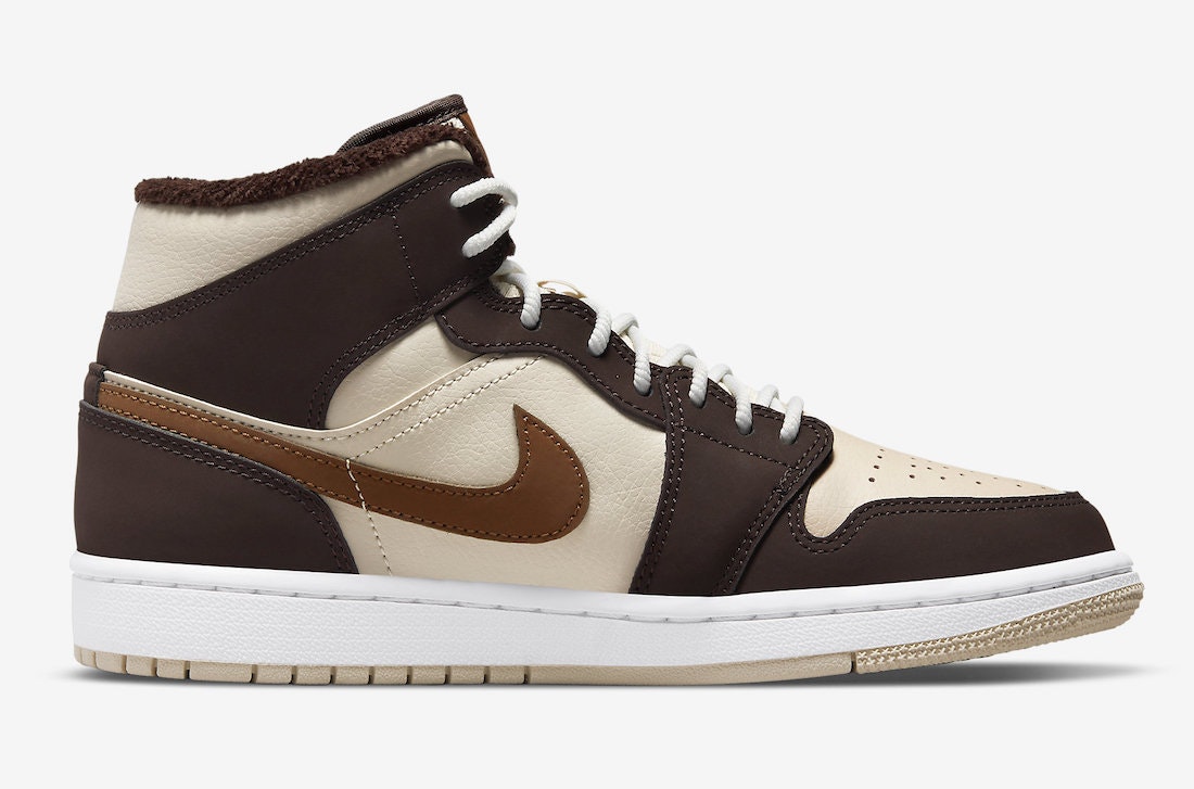 Air Jordan 1 Mid "Dark Chocolate"