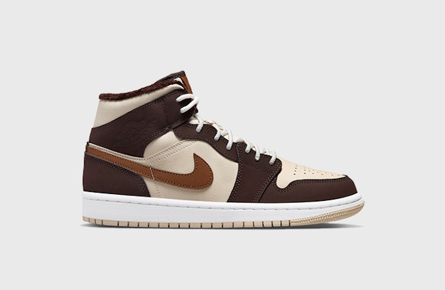 Air Jordan 1 Mid "Dark Chocolate"