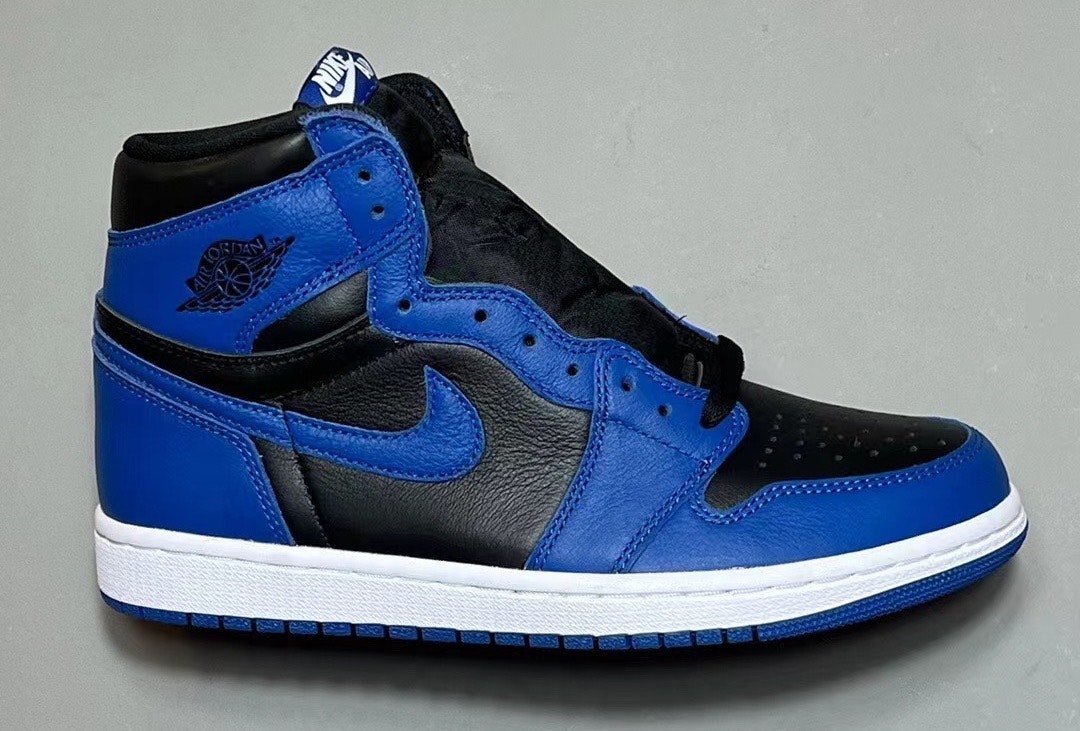 Air Jordan 1 High OG “Dark Marina Blue”