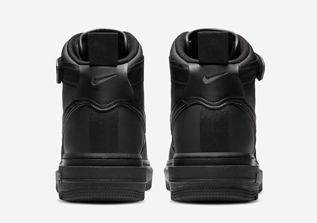 Nike Air Force 1 Boot "Triple Black"